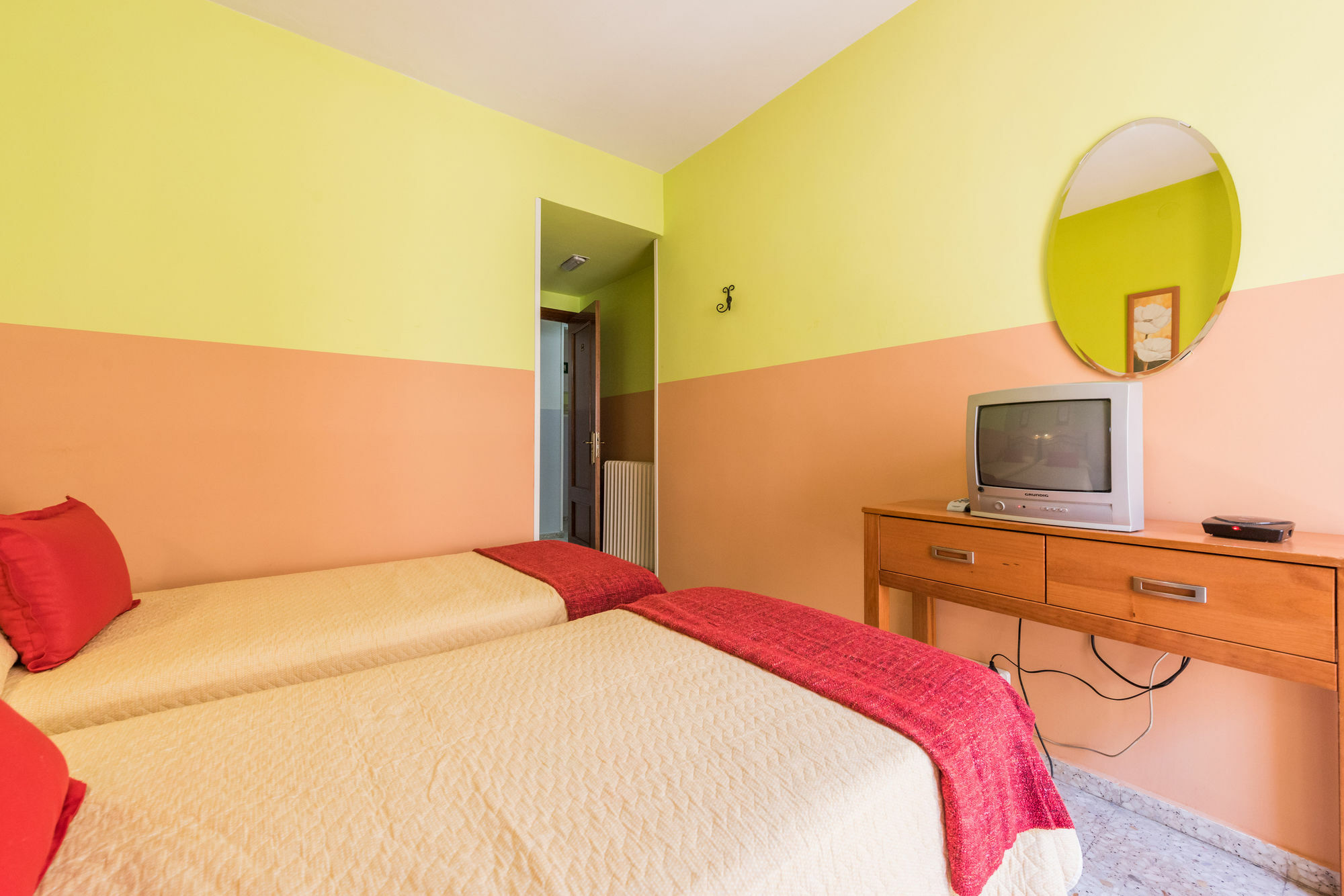 Hostal Arkanta Arganda Del Rey Εξωτερικό φωτογραφία