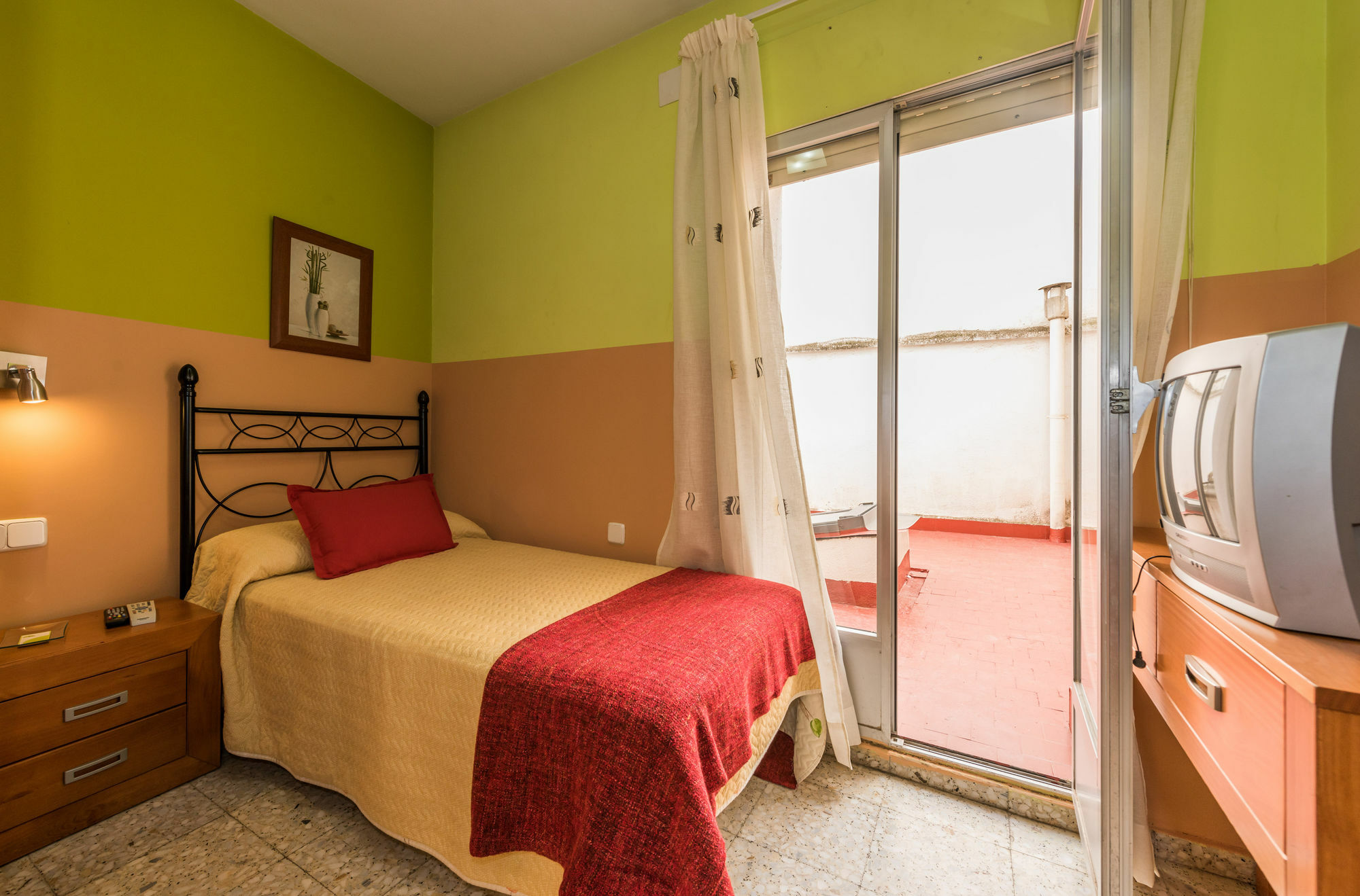 Hostal Arkanta Arganda Del Rey Εξωτερικό φωτογραφία